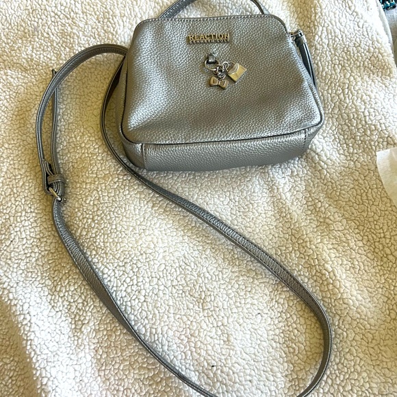 Kenneth Cole bag - Picture 2 of 11